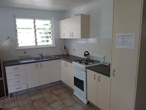 Apurla Island Retreat - Accommodation Broadbeach 2
