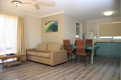 Aqua Villa Holiday Apartments - Accommodation Broadbeach 1
