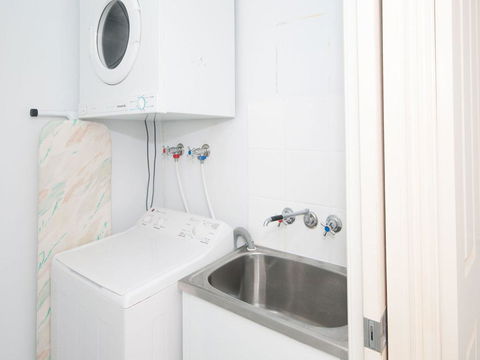 Aquarius Apartment 4 - Accommodation Broadbeach 1