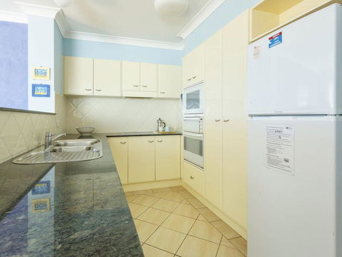 Aquarius Apartment 7 - Accommodation Broadbeach 3