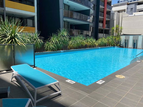 ARENA RESORT STYLE EXEC FREE NETFLIX WIFI WINE - Accommodation Broadbeach 1