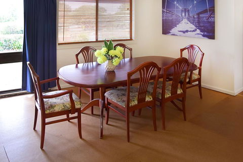 Armidale Motel - Accommodation Broadbeach 2