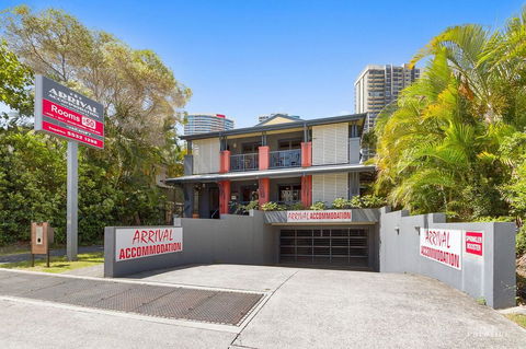 Arrival Lodge Bed & Breakfast - Accommodation Broadbeach 0