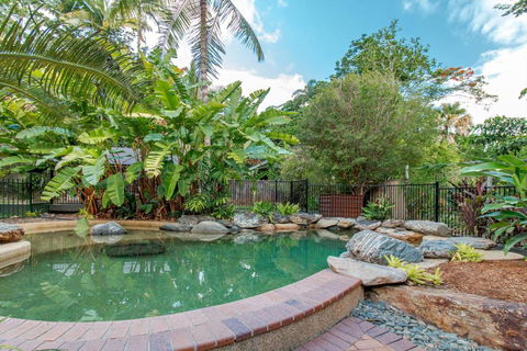 Malawi House - Accommodation Broadbeach 2