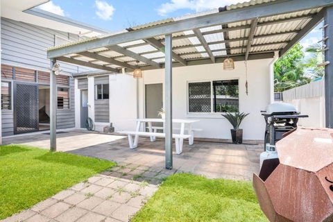 Ma.ple Haven At Holloways - Accommodation Broadbeach 3