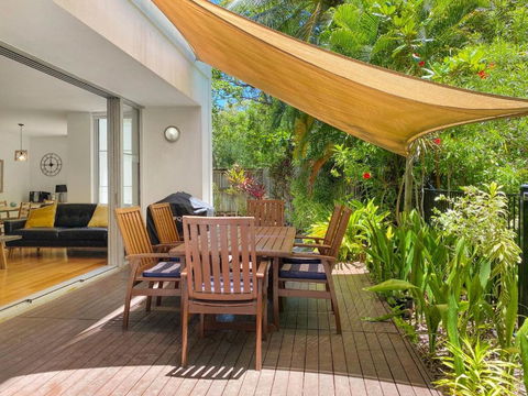Maggies Beachfront Apartment 9 - Accommodation Broadbeach 1