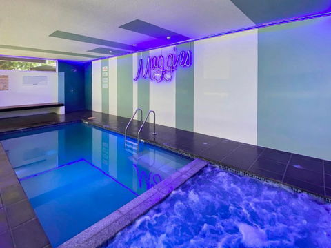 Maggies Beachfront Apartment 9 - Accommodation Broadbeach 0