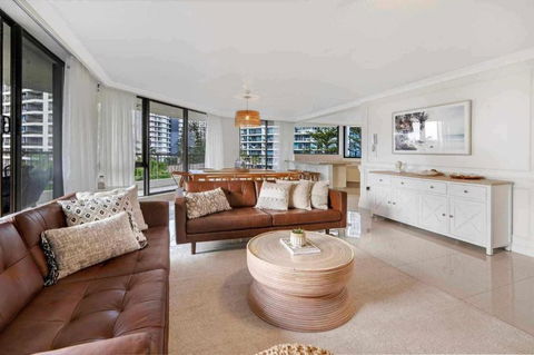 Markwell Residences Surfers Paradise - Accommodation Broadbeach 1