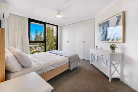 Markwell Residences Surfers Paradise - Accommodation Broadbeach 2