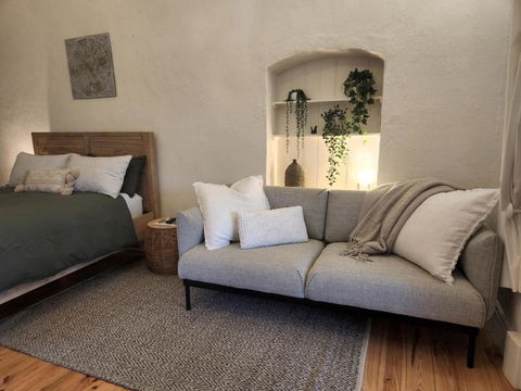 Marananga Cottages - Accommodation Broadbeach 2