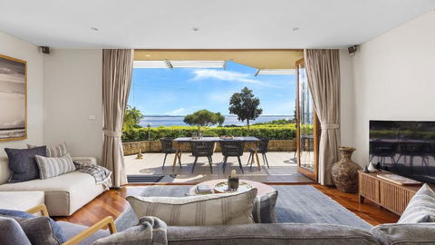 Mariners One 1 At 39 Victoria Parade - Accommodation Broadbeach 1