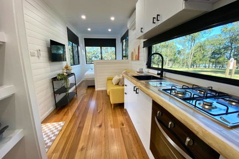 Merlot Self-contained Home - Accommodation Broadbeach 0