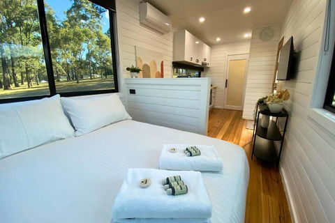 Merlot Self-contained Home - Accommodation Broadbeach 3