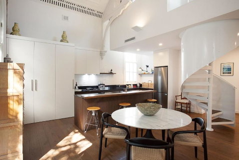 Mezzanine Magic, Bondi Junction - Accommodation Broadbeach 3