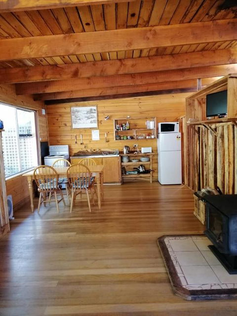 Minnow Cabins Lower Beulah - Accommodation Broadbeach 2