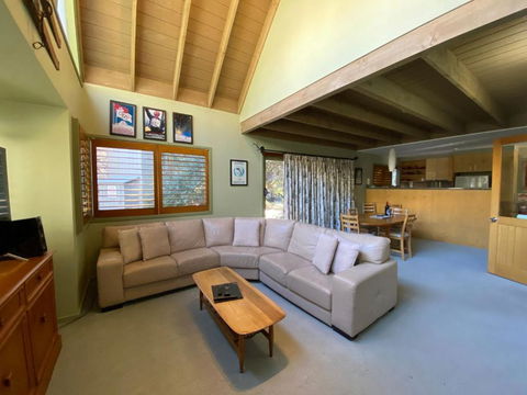 Mitta Mitta - Thredbo - Accommodation Broadbeach 2