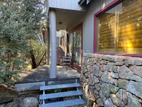 Mitta Mitta - Thredbo - Accommodation Broadbeach 1