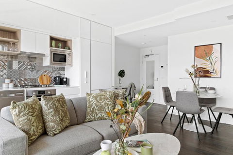 Modern Elegance Caulfield North - Accommodation Broadbeach 0