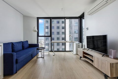 Modern Nomads Suites With Amazing View Near QV Market & Station - Accommodation Broadbeach 0