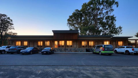 New Crossing Place Motel - Accommodation Broadbeach 3