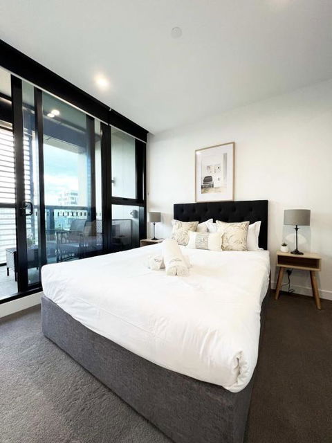 Myka Home New Apartment In Box Hill YS4A - Accommodation Broadbeach 3