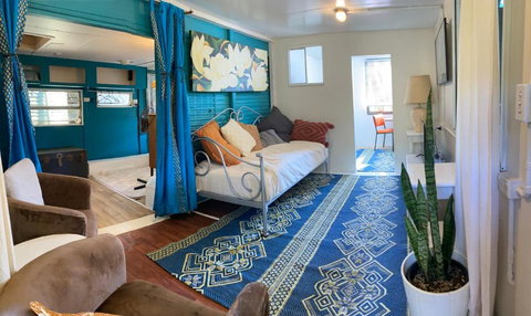 Nature Cradled Retreat - Accommodation Broadbeach 2