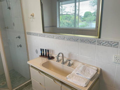 Natures Nest - Accommodation Broadbeach 3