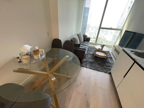 New & Premium Apartment W Cityview In Melbourne CBD Westside Place W Gym, Pool, Sauna - Accommodation Broadbeach 2