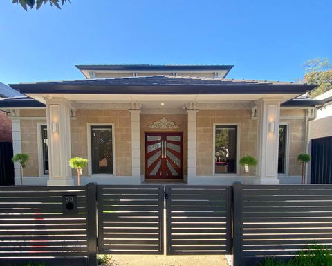 New Spacious Luxury 5 Bedroom Mansion In Unley - Accommodation Broadbeach 1