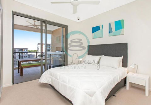 NEW - ZEN AT THE WATERFRONT - Luxury Waterfront Holiday Home For Families & Friends - Accommodation Broadbeach 2