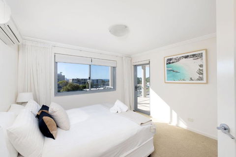 Nelson Bay Apartment With Views Over The Marina - Accommodation Broadbeach 3