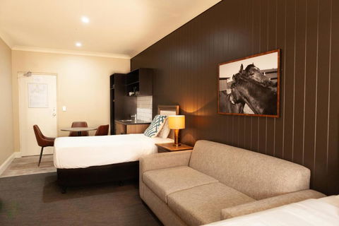 Nightcap At Archer Hotel - Accommodation Broadbeach 2