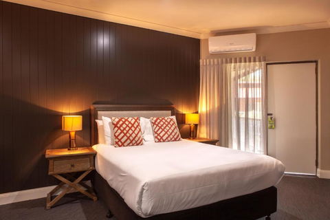 Nightcap At Archer Hotel - Accommodation Broadbeach 0