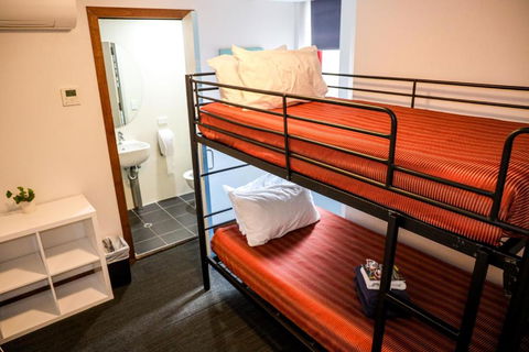 Nomads St Kilda - Accommodation Broadbeach 3