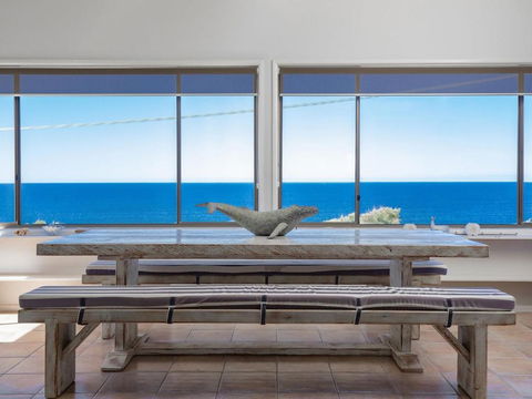 Noahs 46 Cliff Road - Accommodation Broadbeach 0