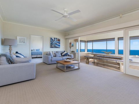 Noahs 46 Cliff Road - Accommodation Broadbeach 1