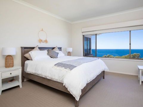Noahs 46 Cliff Road - Accommodation Broadbeach 2