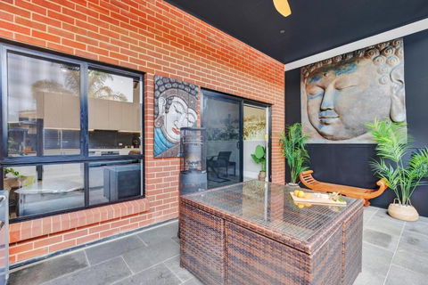 Noir Cottage Glenelg North - Accommodation Broadbeach 2