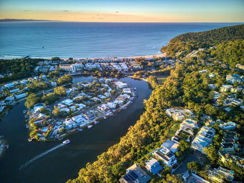 Noosa Crest Resort - Accommodation Broadbeach 2