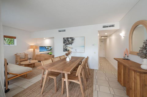 Noosa River Views On Hastings St - Accommodation Broadbeach 1