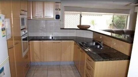 Norfolk Grove Apartment - Hosted By Burleigh Letting - Accommodation Broadbeach 3