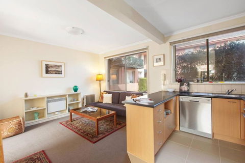 Northcote Charm Spacious And Quiet Suburban Stay - Accommodation Broadbeach 0