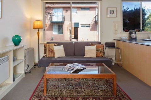 Northcote Charm Spacious And Quiet Suburban Stay - Accommodation Broadbeach 2