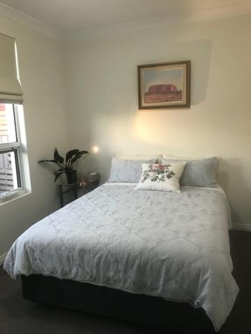 Not Quite The Ritz - Accommodation Broadbeach 1