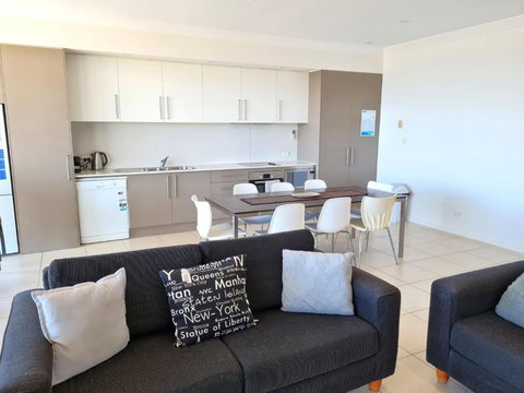 Number 99B - Accommodation Broadbeach 1
