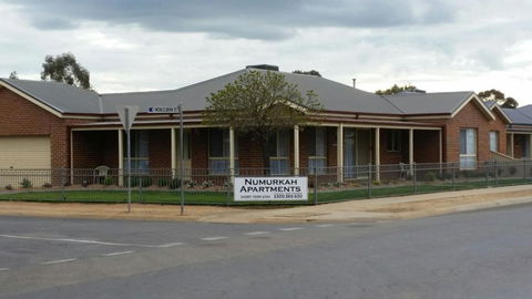 Numurkah Self Contained Apartments - The Saxton - Accommodation Broadbeach 2