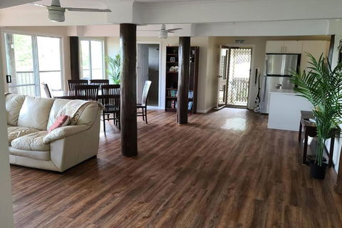 Nunyara Retreat. Quality Bush Retreat - Accommodation Broadbeach 2