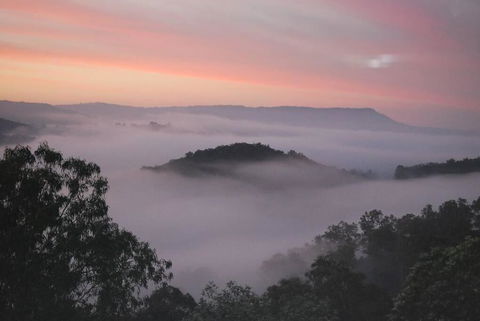 Nunyara Retreat. Quality Bush Retreat - Accommodation Broadbeach 0