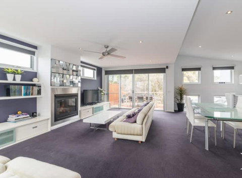 Ocean Grove Beach River & Cafe Lifestyle - Accommodation Broadbeach 0