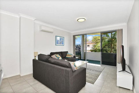 Ocean Palms Unit 1 - Accommodation Broadbeach 1